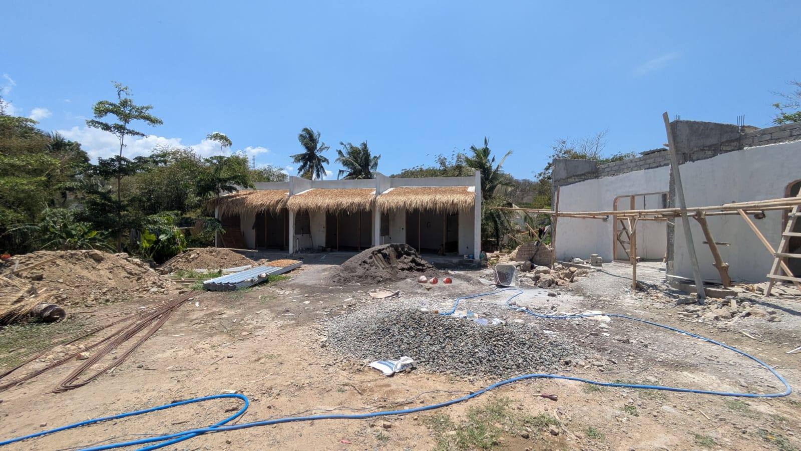 Kainalu Resort el 9 oct 2026: primeras unidades con cubierta de thatch y segundo bloque en revoque